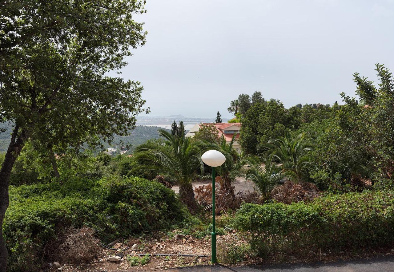 Nir Etzion Resort Ein Hod Esterno foto